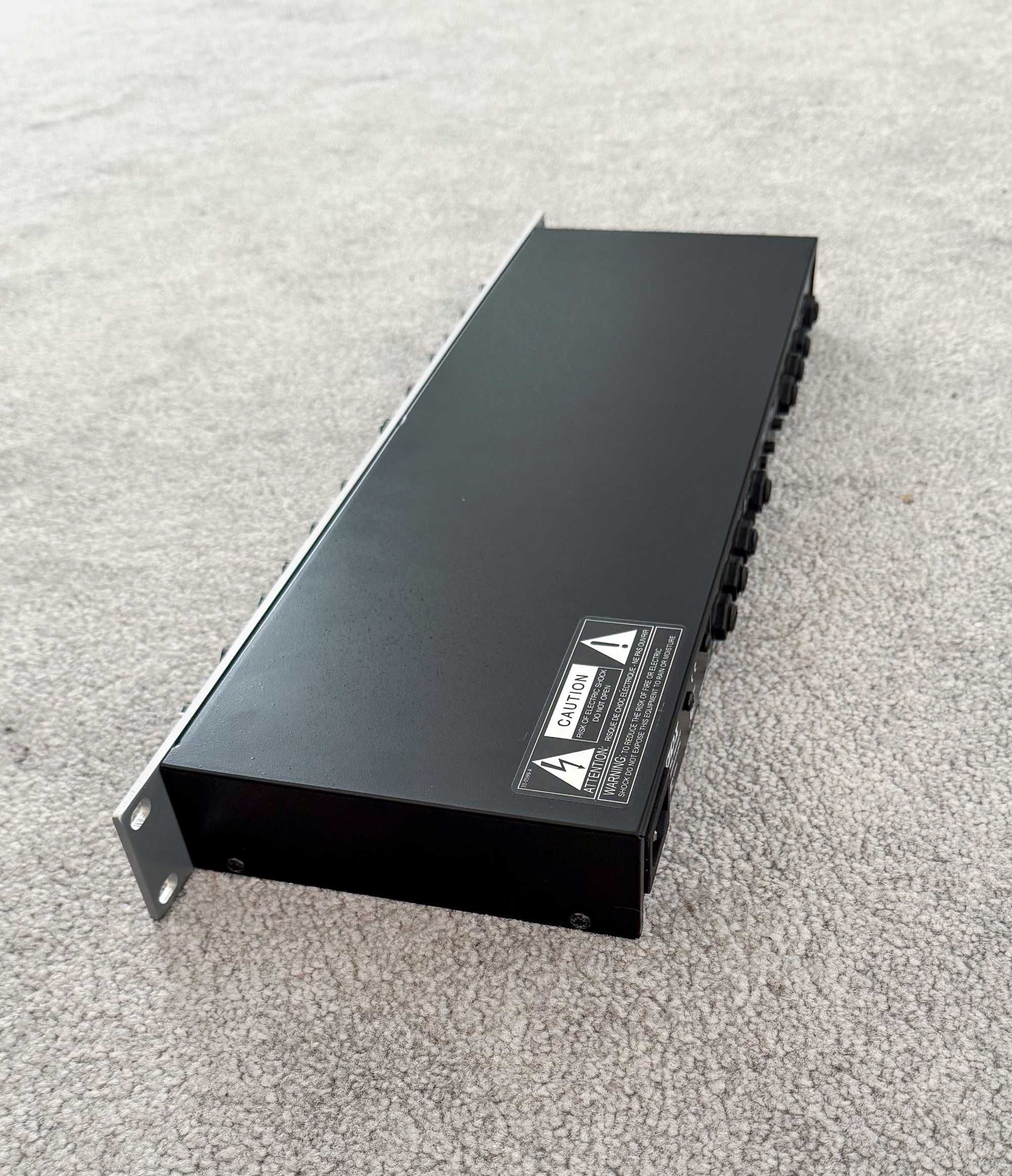 DBX 234s crossover ativo
