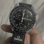 Omega x Swatch SO33M100 – Lunarny Design 2025
