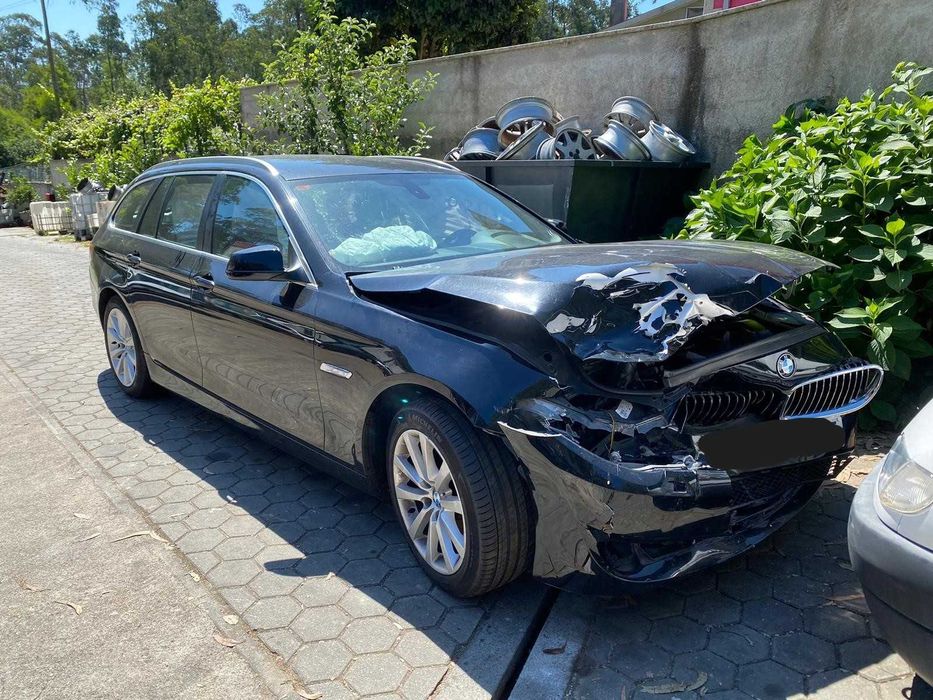 BMW Serie 5 520D de 2011 - para peças