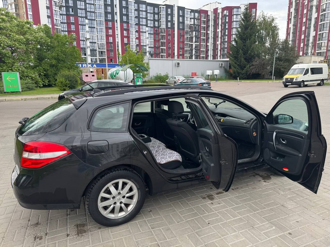 Авто Renault Laguna