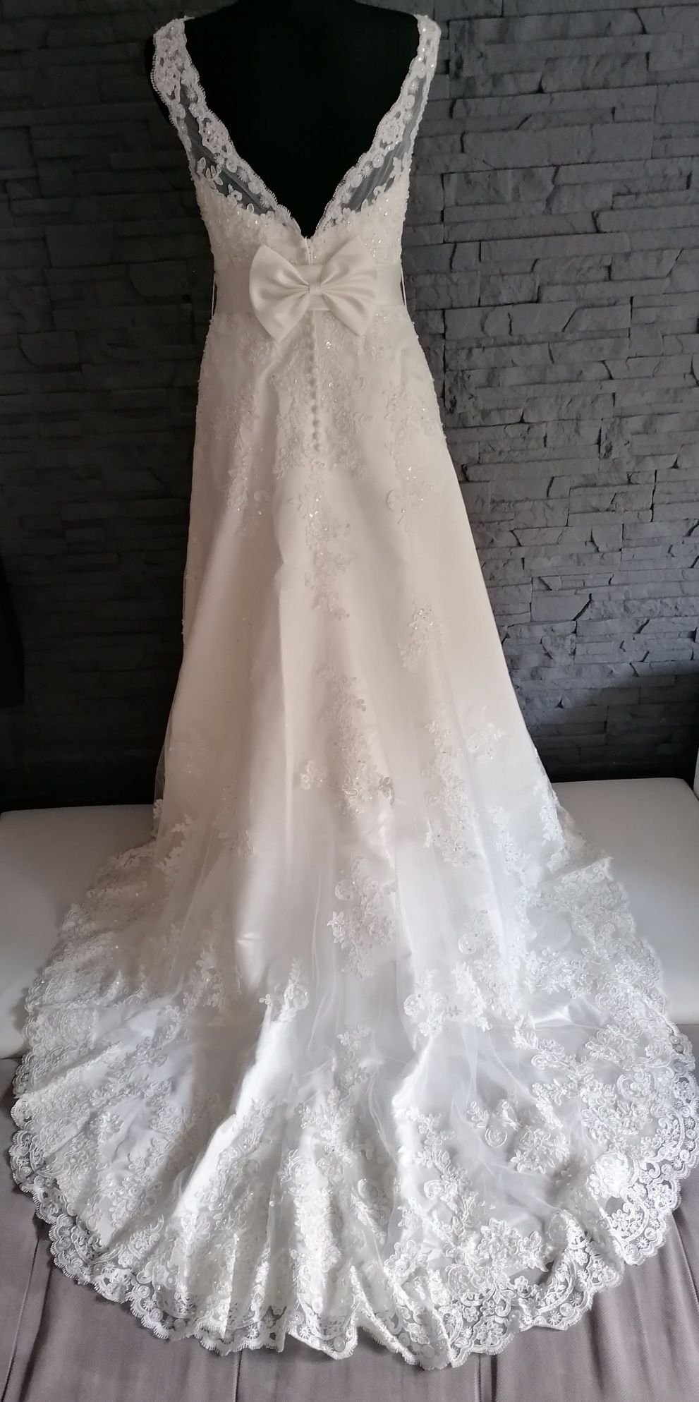 Suknia ślubna Annais Bridal + GRATISY