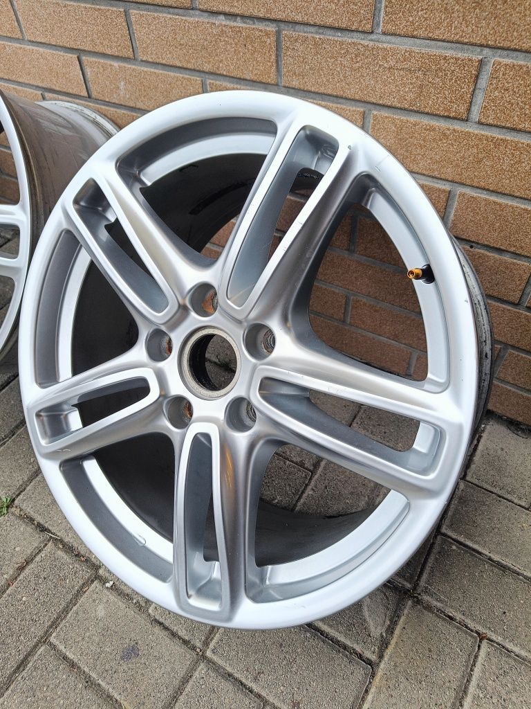 Felgi Aluminiowe 19 Cali 5x130 9/10J ET60/61 - Porsche Panamera Turbo