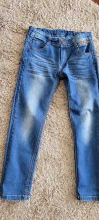 Spodnie chłopięce dżinsy r.134-140 Niebieski Księżyc