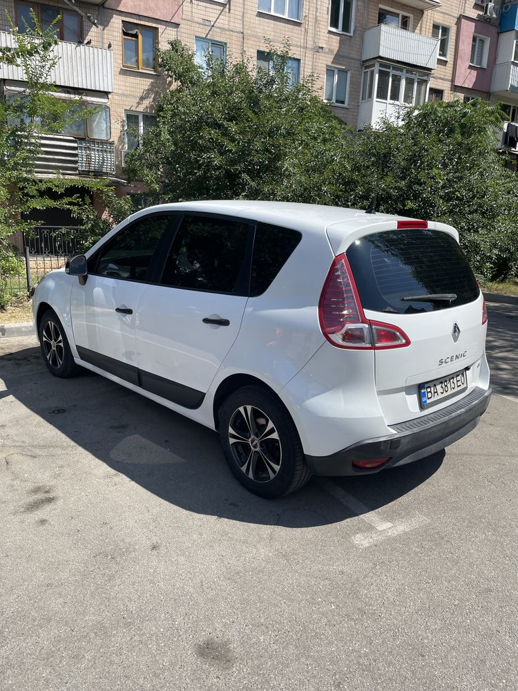 Renault megane scenik реномеган сценік
