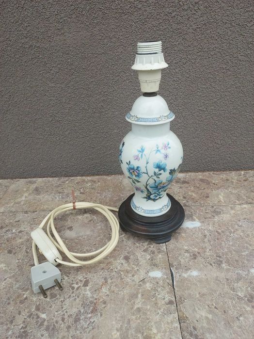 nr15 lampka nocna stołowa ceramiczna zdobiona w kwiaty