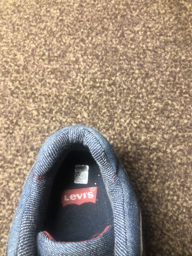 Кросівки Levi’s