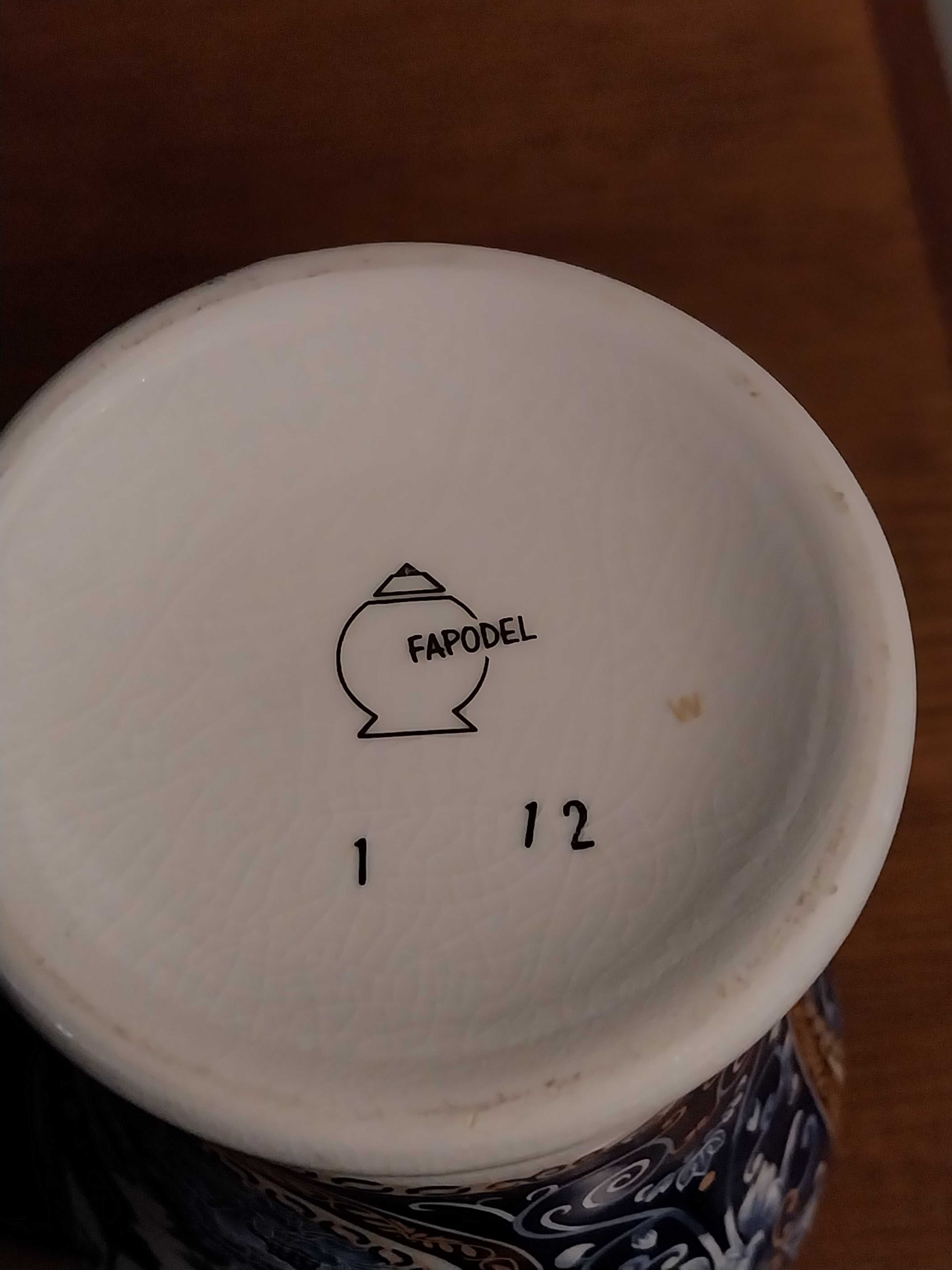 Jarra de porcelana Fapodel