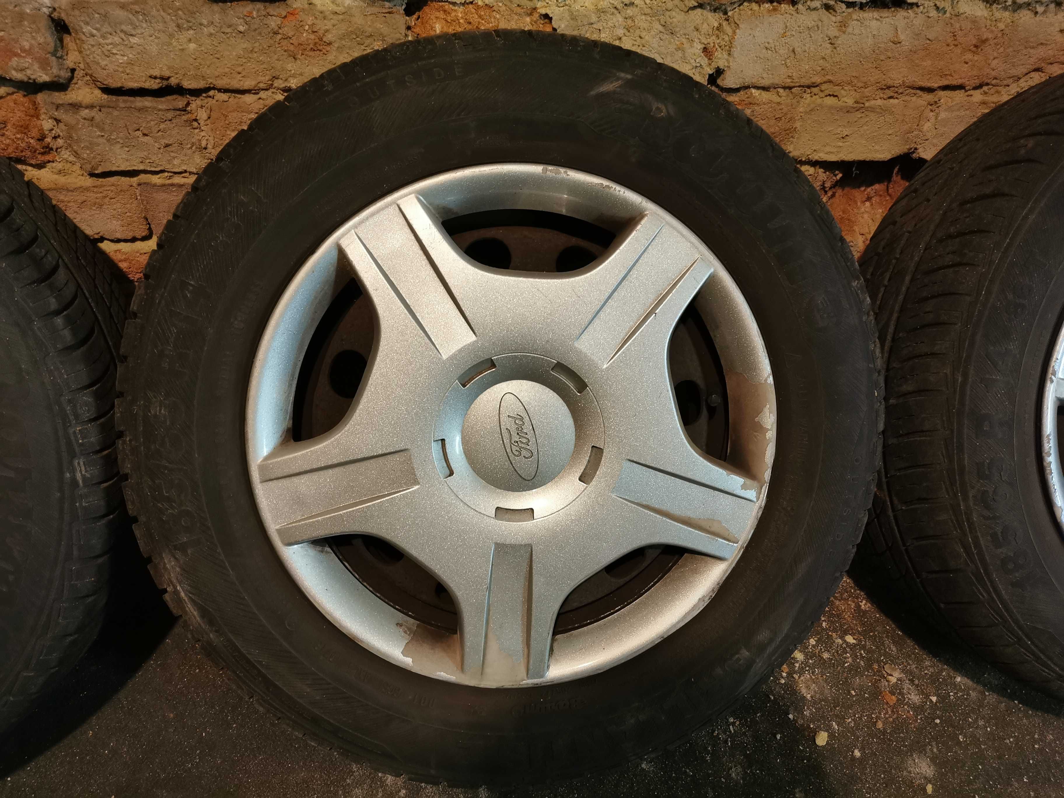 Ford Focus mk1 felgi z oponami 185/65 R14 4x108