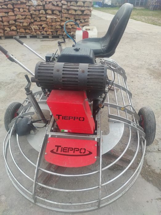 Zacieraczka samojezdna do betonu