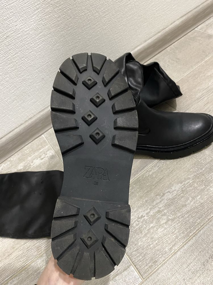Чоботи Zara