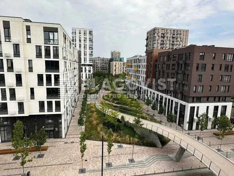 Продаж 3к квартири 125м2 ЖК Файна Таун Салютна Нивки