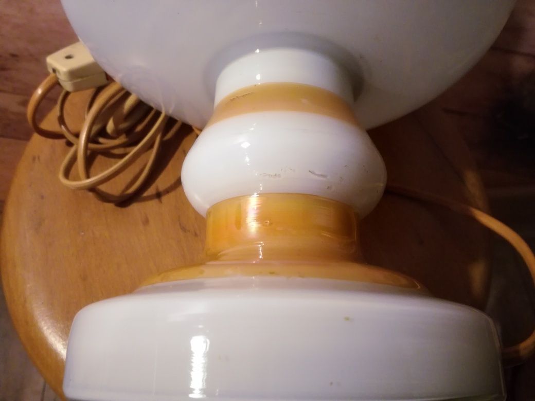 lampa prl szkło Vitropol kieliszek koniaku biała