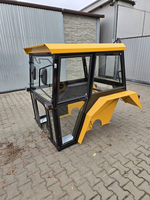 Kabina c360 Kabina c330 Maska c360 Kabina ciągnikowa c360 URSUS C360