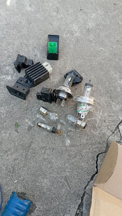 Альфа 72  продаєтся відам всі запчастини на фото з альфою