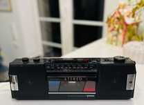 Niemiecki radiomagnetofon lata 80