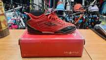 Buty halowe McArthur ( rozmiar 38, 39 )