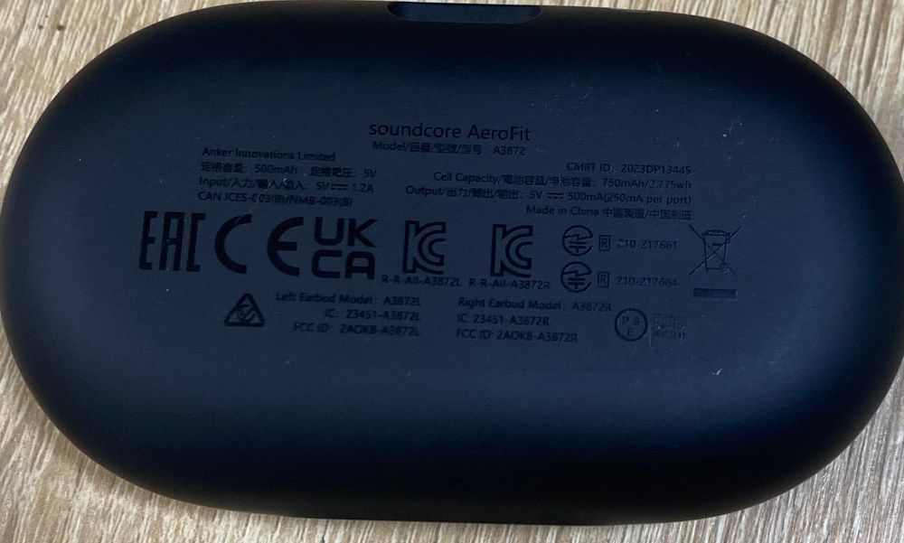 Anker SoundCore AeroFit. Для спорту. Або студійне обладнання.