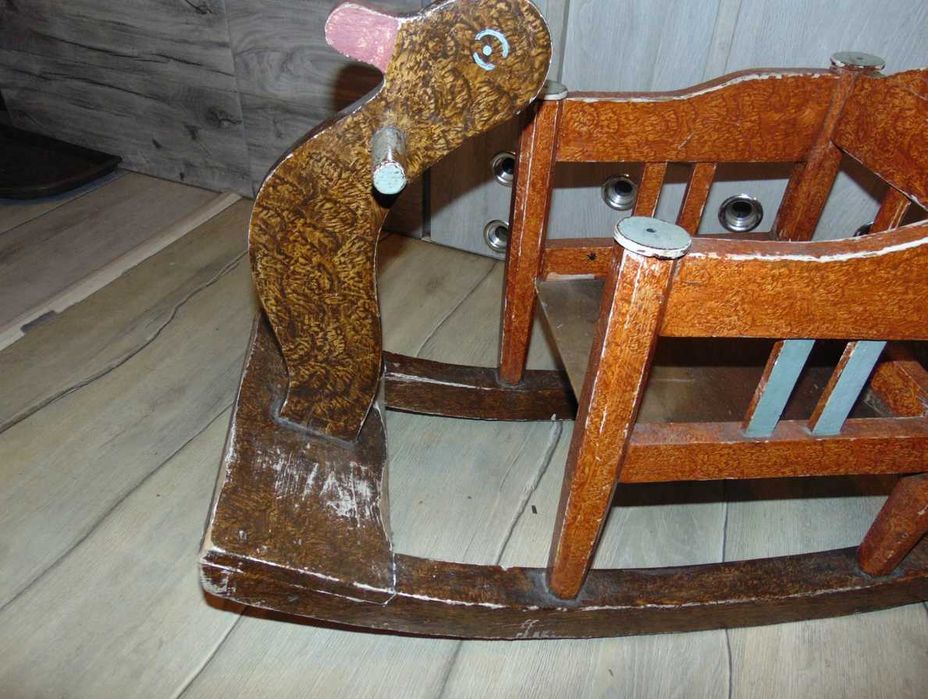 Art deco,drewniany kaczor,bujak do bujania