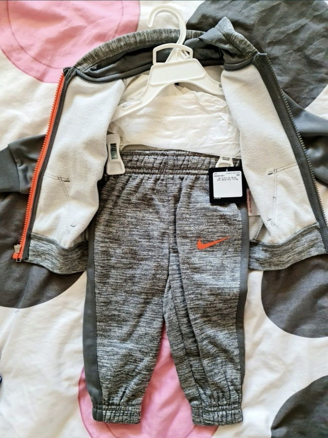NIKE THERMAL dres dziecięcy 12mc