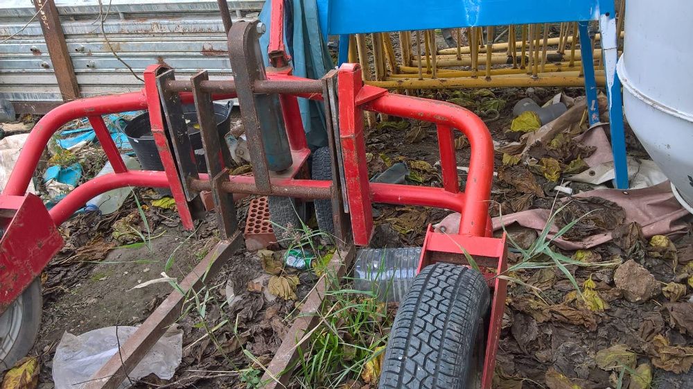 Wózek do palet kostki brukowej terenowy 1500 kg