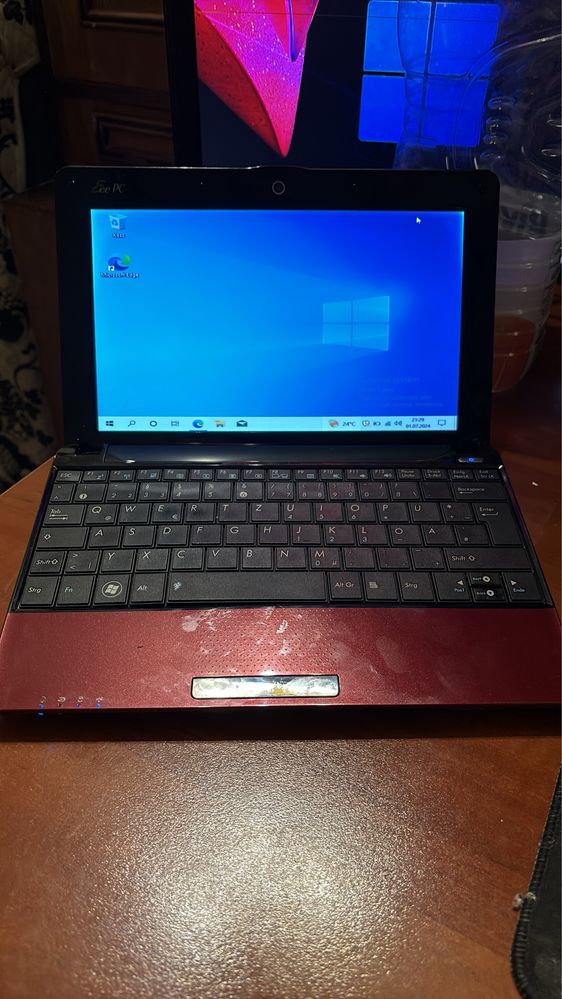 Szprzedam notebooka asus  pelny sprawny windows 7 brak klawiszy