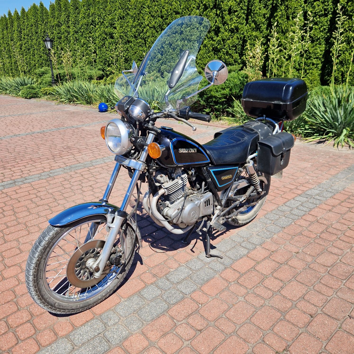 Motocykl Suzuki GN-250
