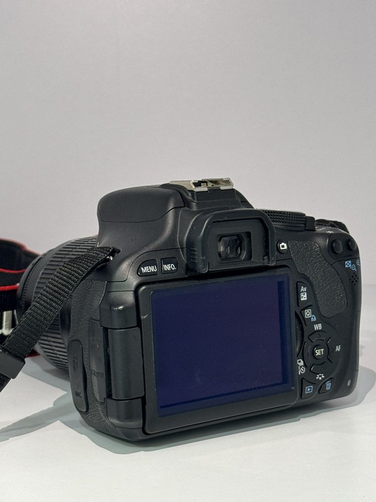 Canon 600D ідеальний стан