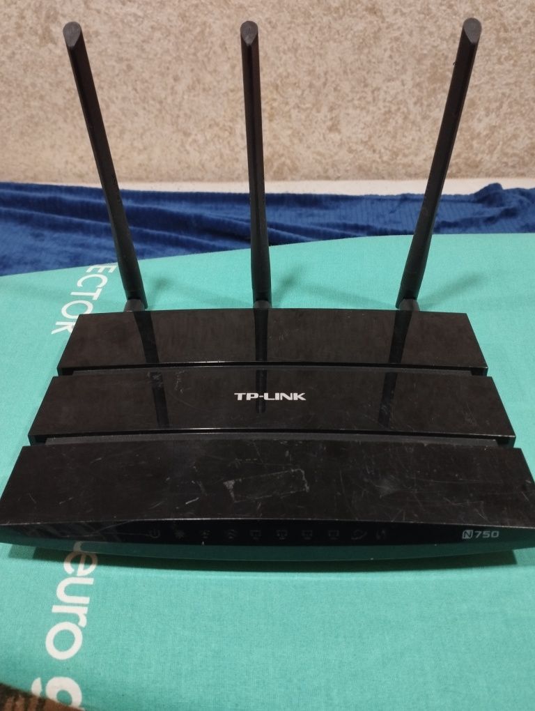 Роутер TP-LINK wdr 4300 під ремонт!