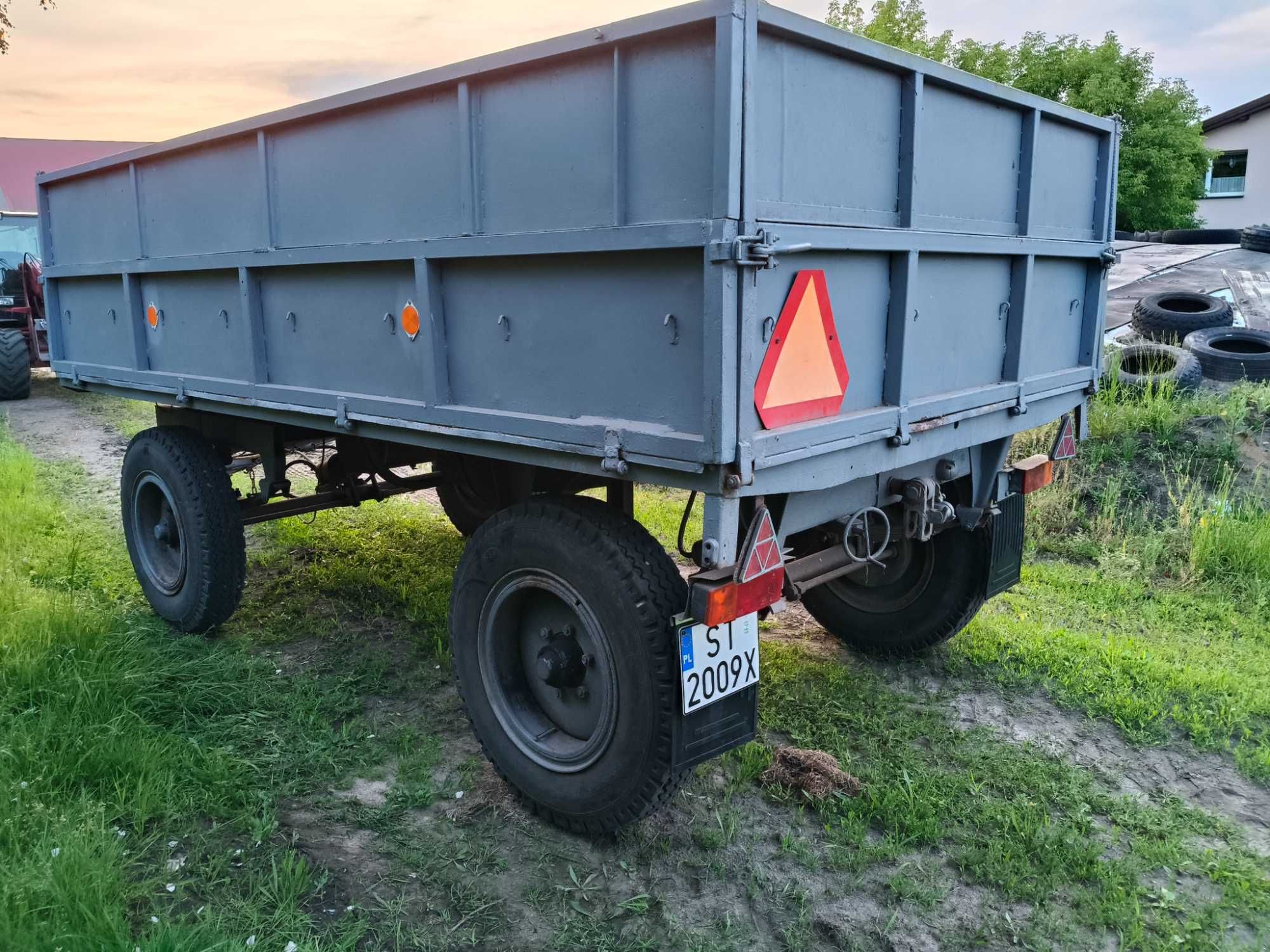 Przyczepa skrzyniowa D-47A