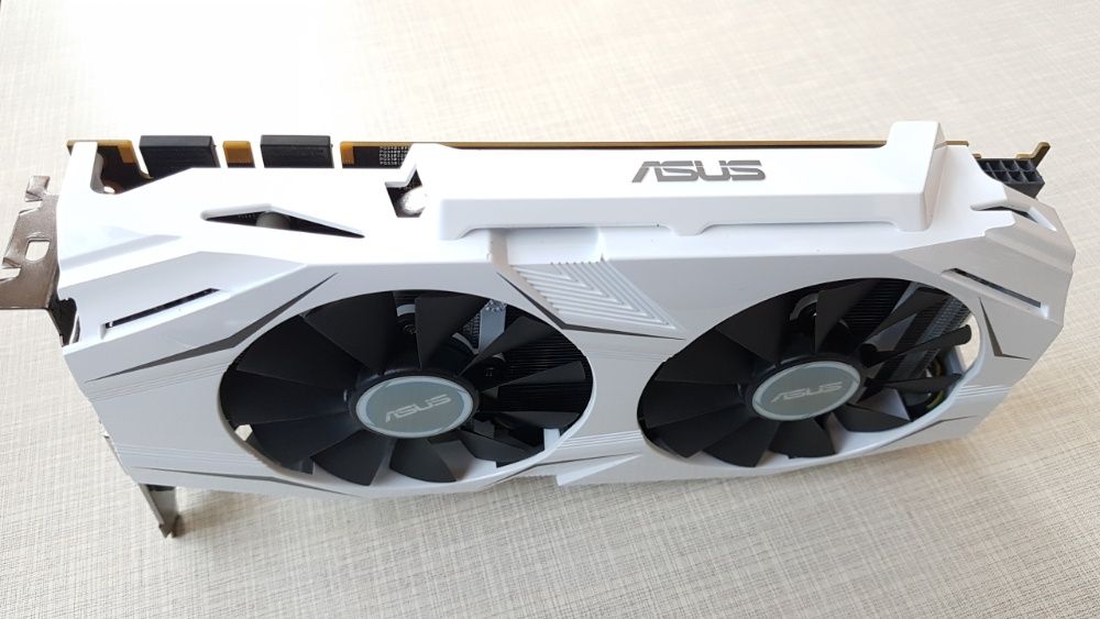 ASUS GeForce GTX 1070 OC 8GB