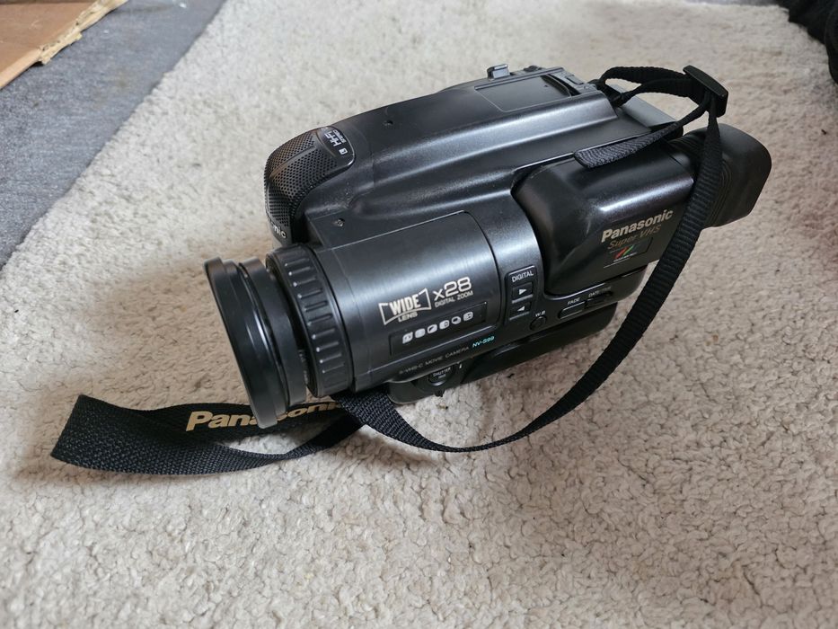 Видео камера Panasonic NV-S99E