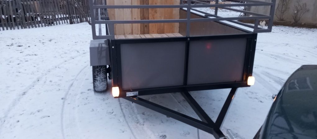 Продам прицеп новий