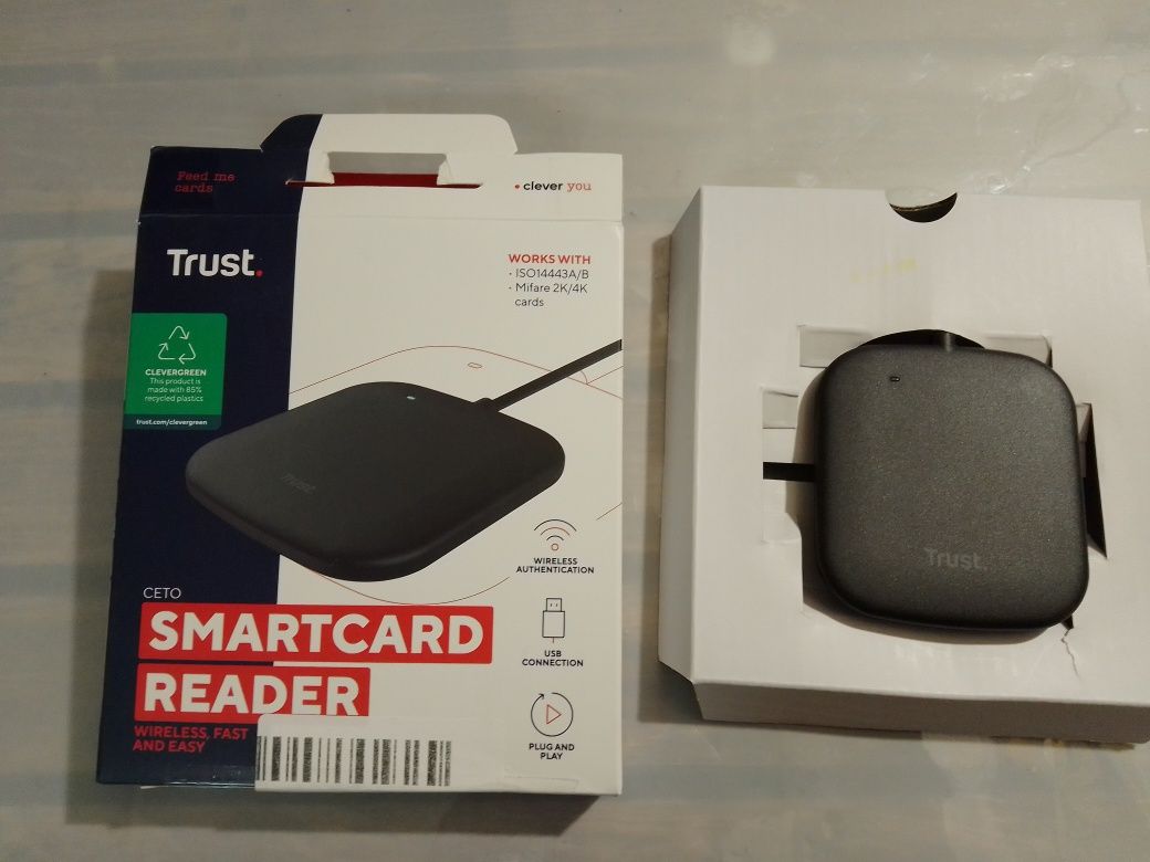 Czytnik kart NFC Trust