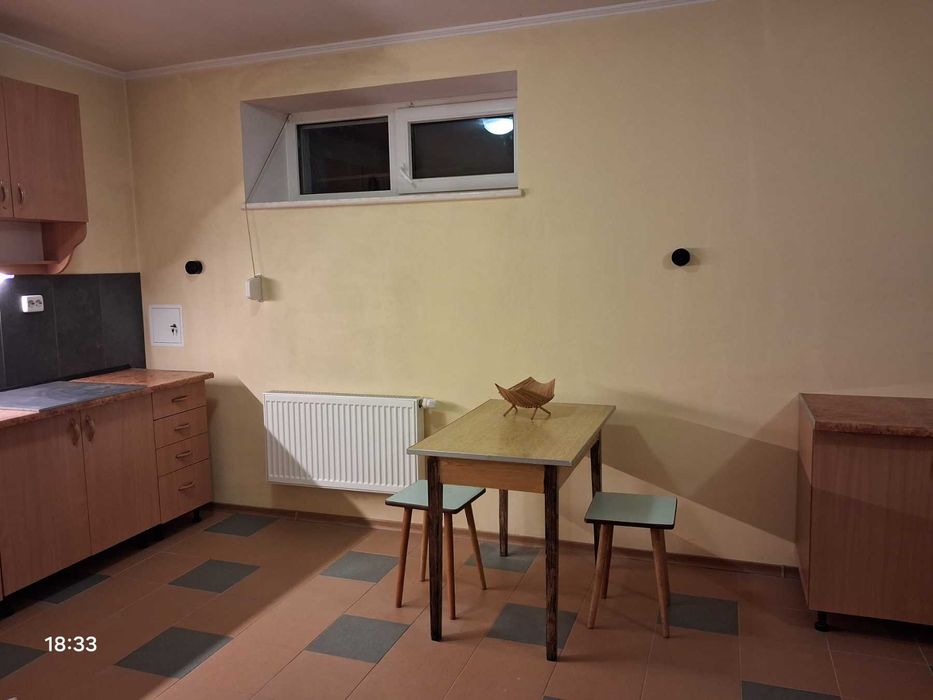 .Оренда частини будинку з окремим входом на Казбеті.