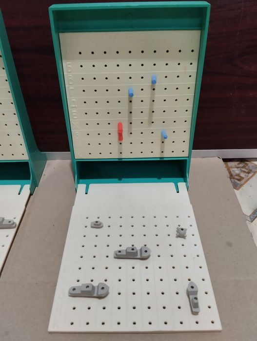 Детская настольная игра. Морской бой. Времён СССР. Состояние хорошее.