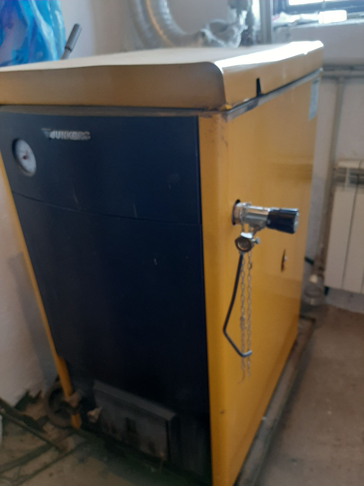 Твердопаливний котел на дровах JUNKERS 28kW.