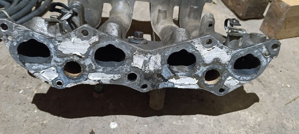 Коллектор впускной mazda 626GD