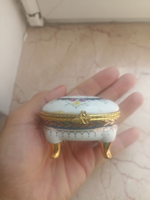 Puzderko porcelanowe