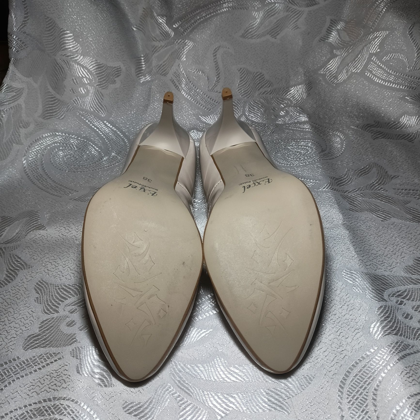 Buty damskie szpilki 38