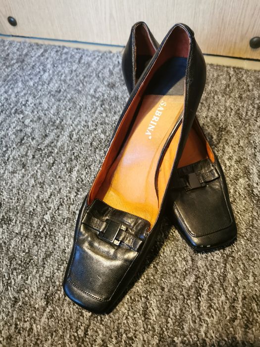Damskie buty 39 skórzane.