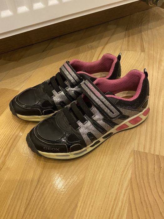 Кросівки дитячі geox