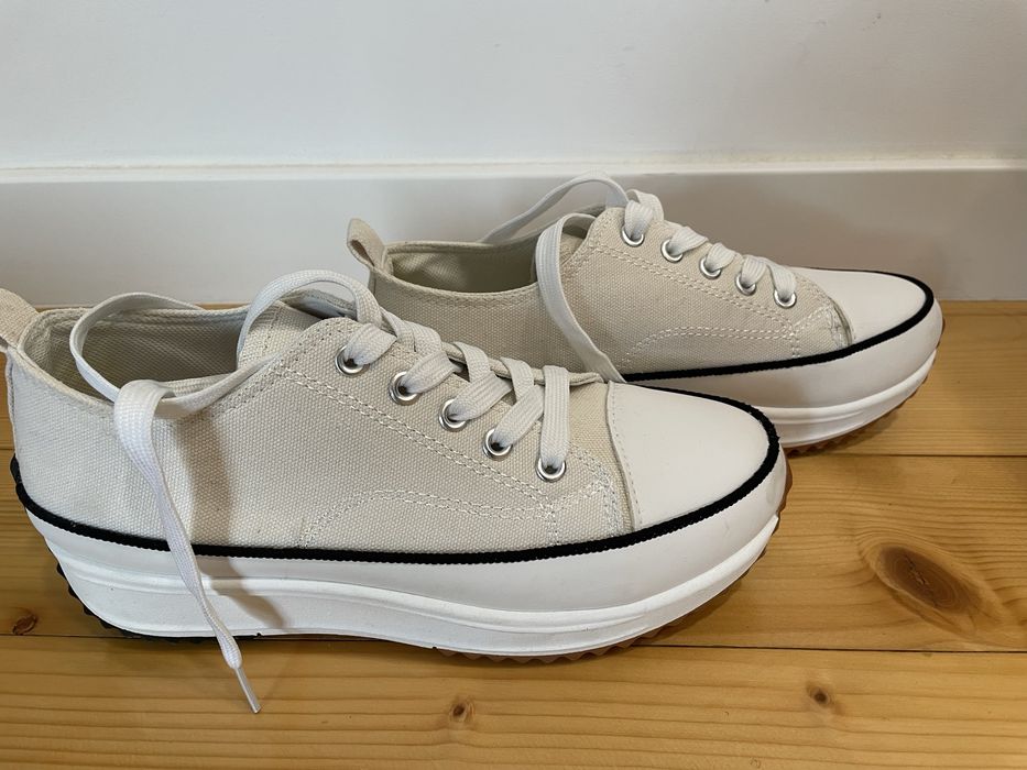 Tenisówki damskie rozm. 39( na koturnie)