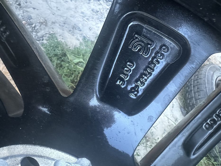 Диск легкосплавний vw caddy,golf,touran,passat,2k7601025c