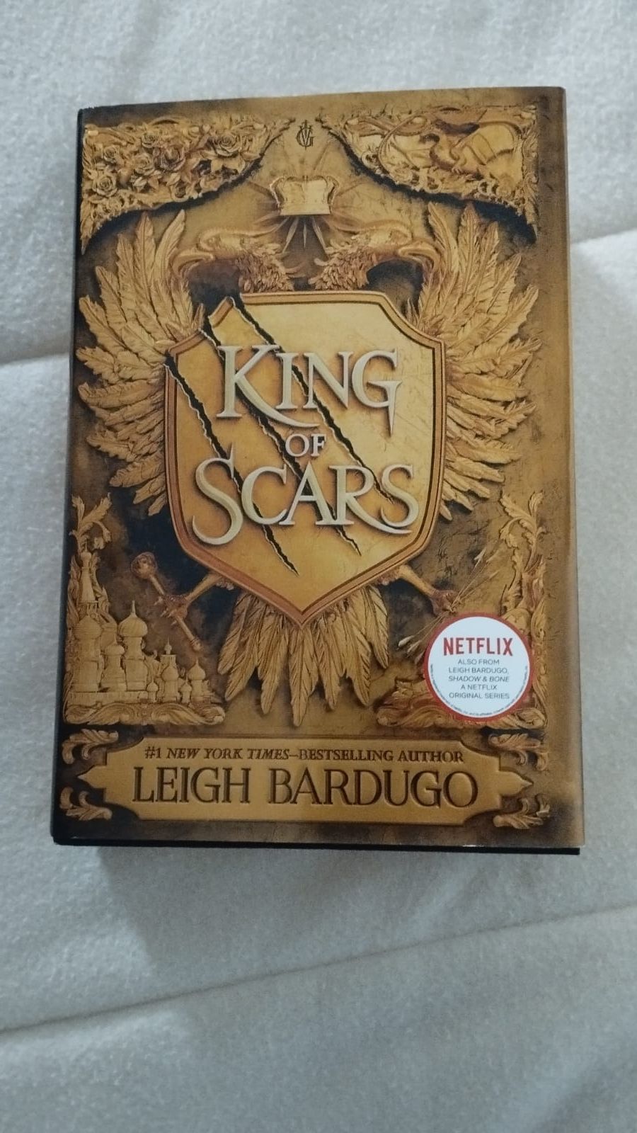 "king of scars" de Leigh Bardugo em capa dura