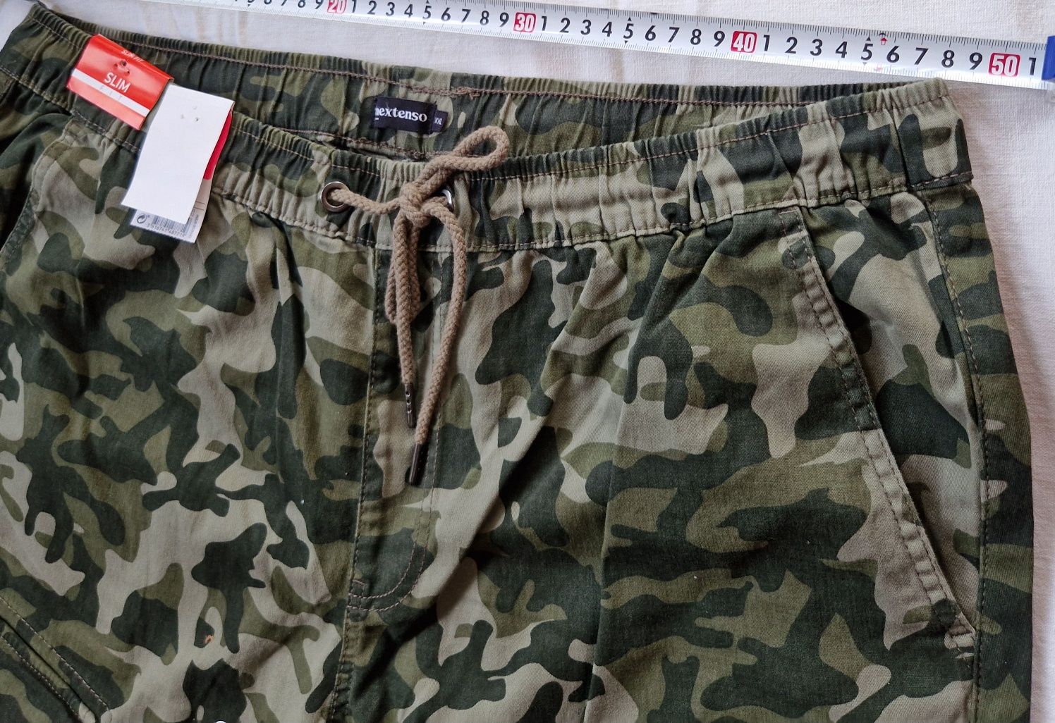 Calças em 100% algodão  xxl so 7 eur
Novas sem uso
Xl Xxl n 48-52
Pvp