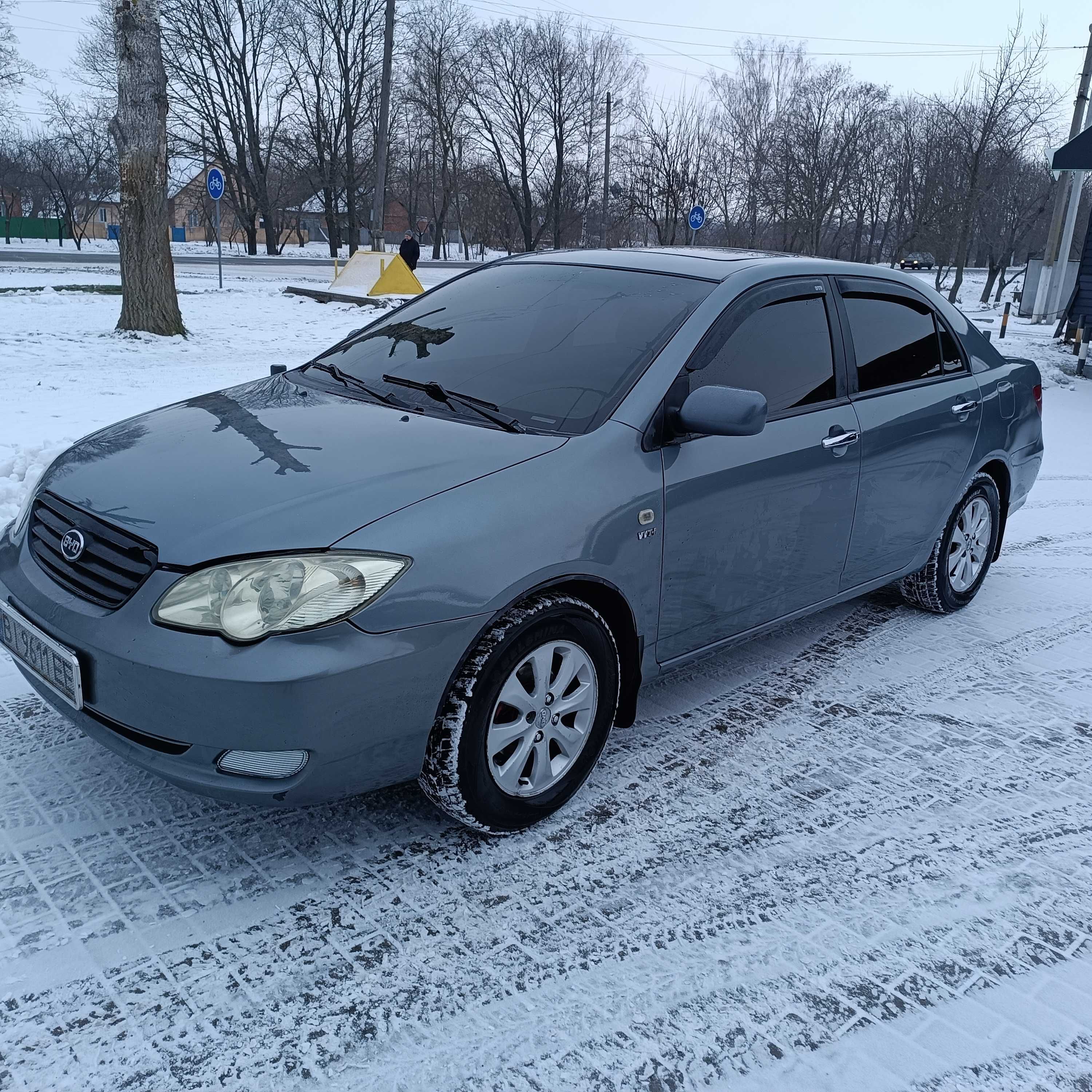 Автомобіль byd f3