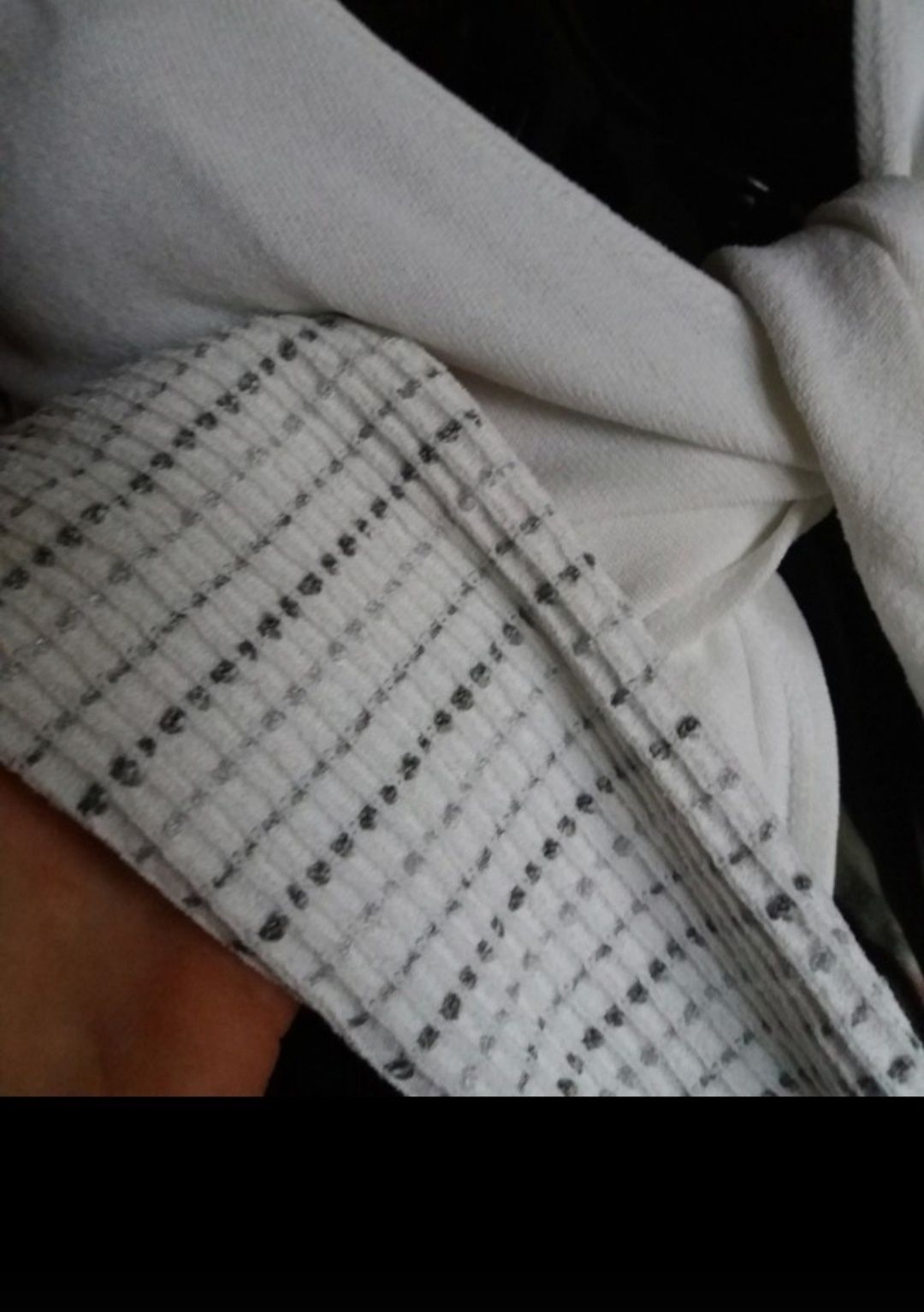 Emporio Armani Vintage białe bolerko krótki sweterek wiązany S-M