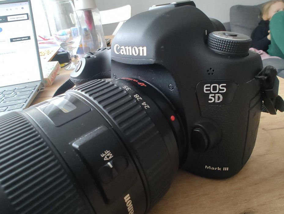 Lustrzanka Canon EOS 5D mark III, stan ideał