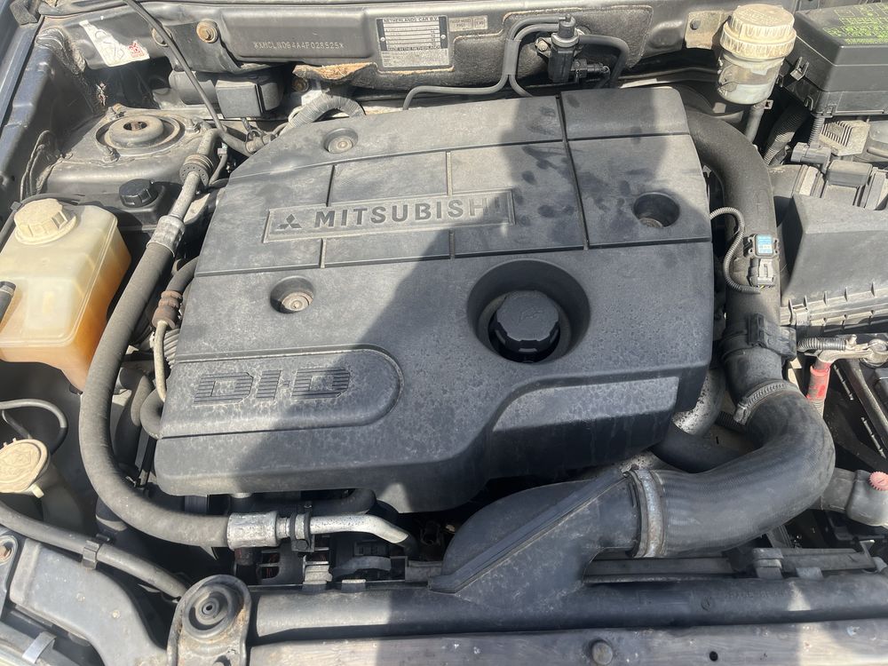 Mitsubishi Spac tar 1.9 D Ano 2001