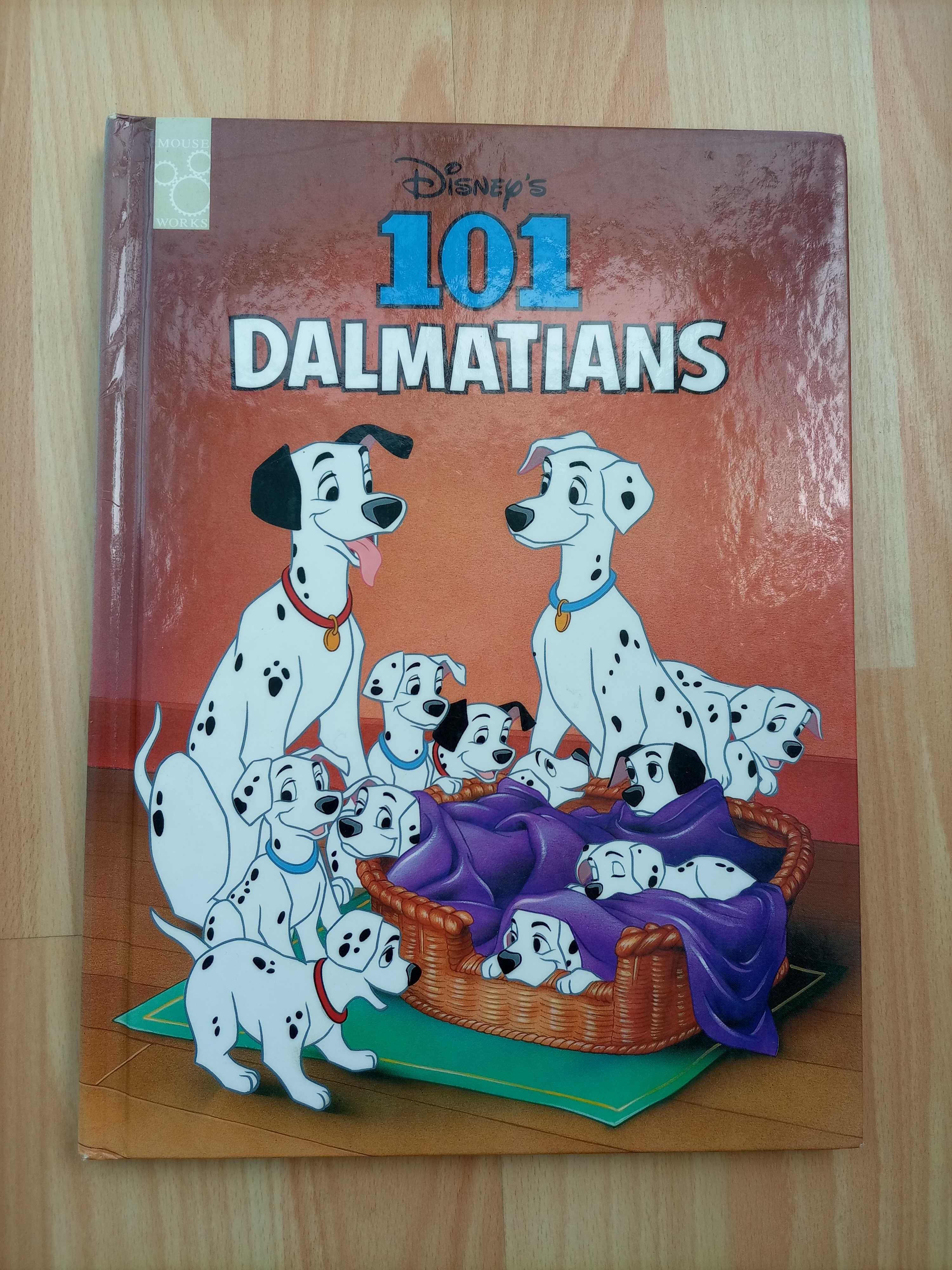 Book "101 Dalmatians"  in english - Livro em Inglês